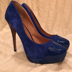 Beautiful royal blue platform